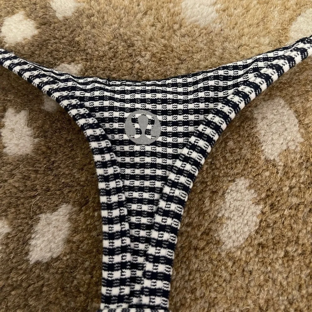 Lululemon Athletica Practice Freely Tank in Inkwell gingham women’s size 6 - Picture 13 of 13